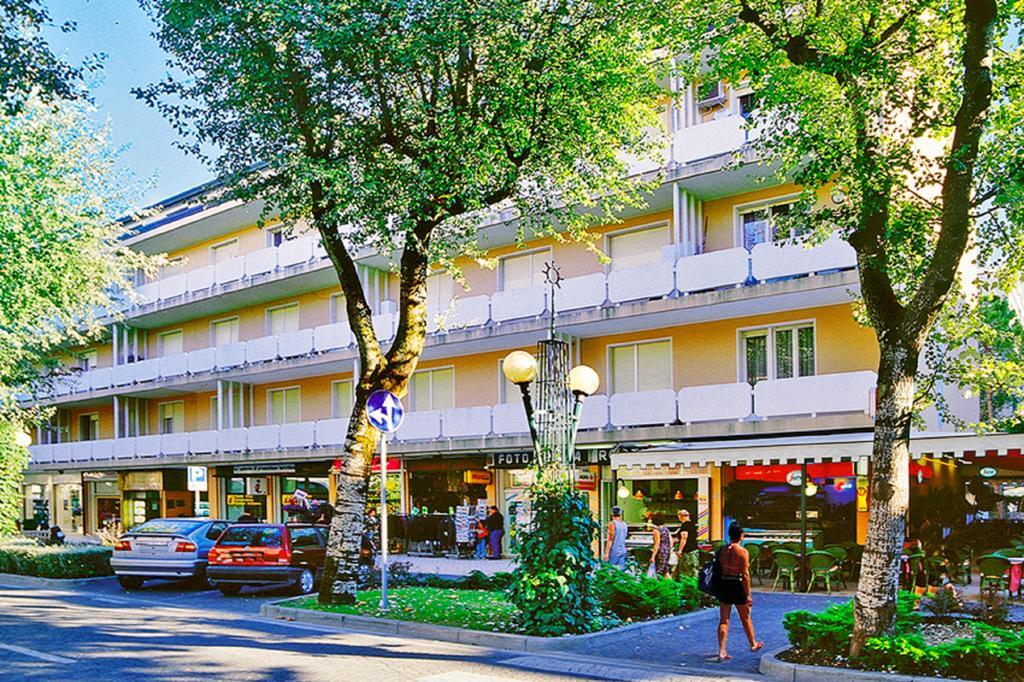 Residence Bussola 比比翁 外观 照片